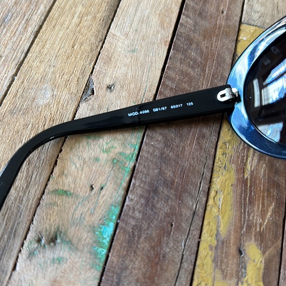 VERSACE Authentic Sunglasses - Picture 7 of 10